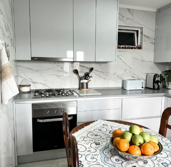 Remodelação de cozinha em Agualva-Cacém, Lisboa. Renovação de cozinha completa por JCC Design.
