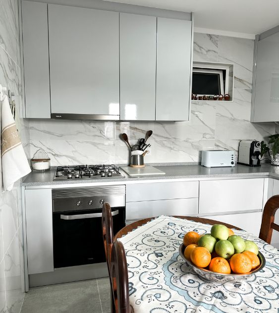 Remodelação de cozinha em Agualva-Cacém, Lisboa. Renovação de cozinha completa por JCC Design.