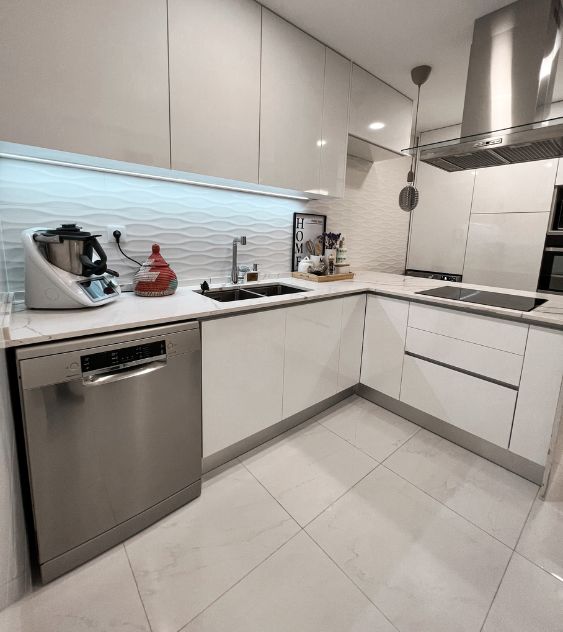 Remodelação de cozinha em Sintra, Lisboa. Renovação de cozinha completa por JCC Design.