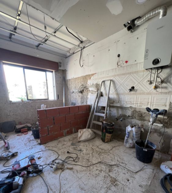Remodelação de cozinha em Sintra, Lisboa. Renovação de cozinha completa por JCC Design.